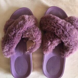 Women's Fuzzy Slides Criss Cross Slippers